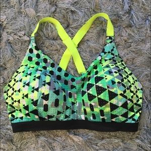 Victoria’s Secret Sports Bra 34DD